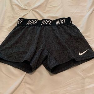 Girls Nike dri-fit